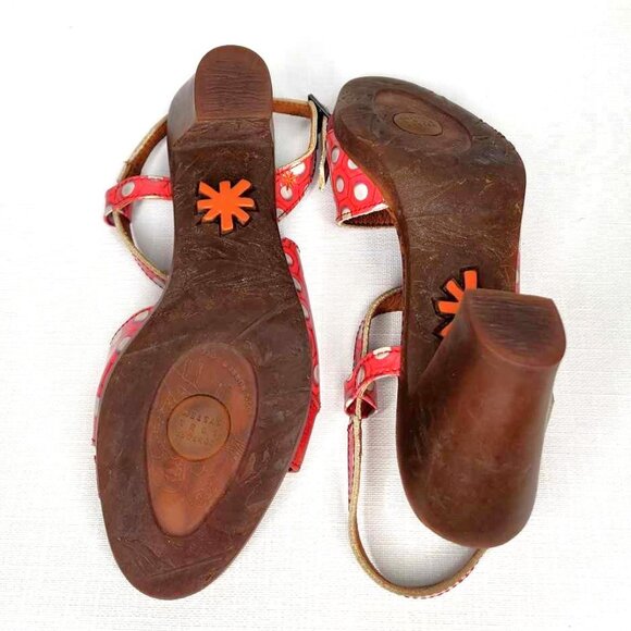 Art Company coral polka dot block heel sandals - Picture 8 of 13